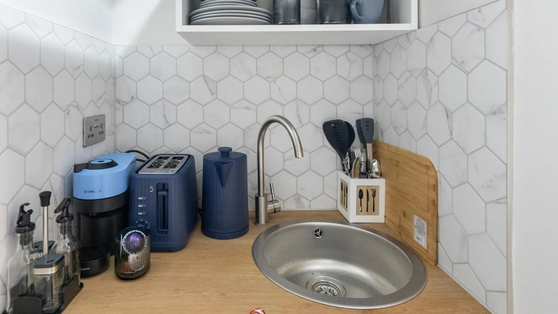 Apartment Urban Nest - Stylish Studio Escape London United Kingdom